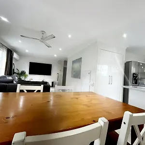  Holiday home 3-bedroom House In